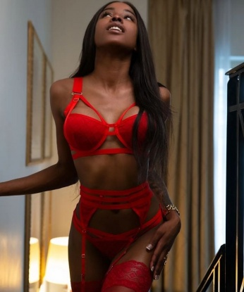 Живу в Москве и предлагаю широкий спектр услуг: классический секс, минет, анальный секс, эротический массаж и многое другое. Я открыта для экспериментов и с удовольствием исполню твои самые сокровенные фантазии. Мои клиенты оценивают мою работу по достоинству и оставляют положительные отзывы. У меня есть множество фото, которые помогут тебе представить, как я выгляжу. Обещаю, что проведенное со мной время будет ярким, незабываемым и полным наслаждения. Жду тебя, чтобы воплотить все твои сексуальные фантазии! 🌟💋🔥 3049, 19 лет